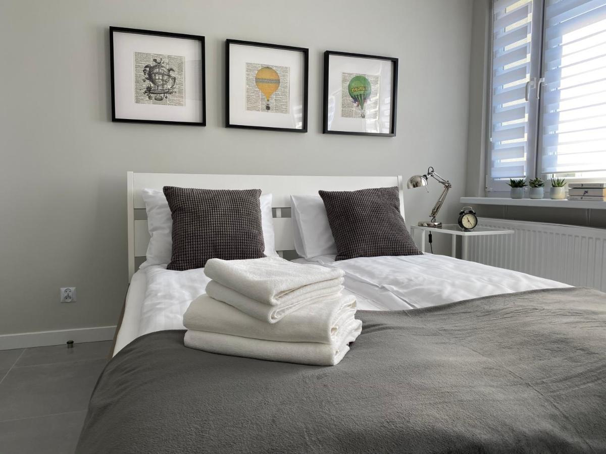 Apartament Oś. Błękitne 10H Dzierzoniow Bagian luar foto