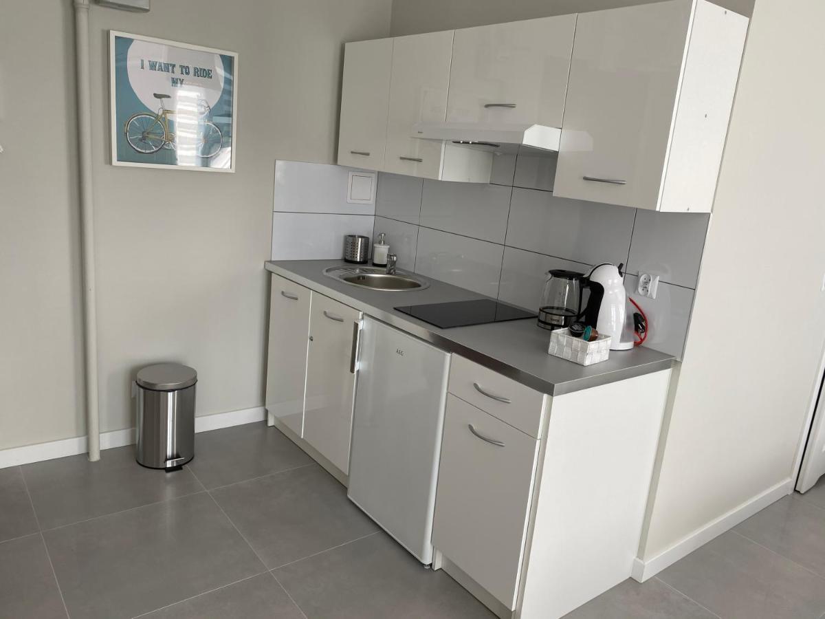 Apartament Oś. Błękitne 10H Dzierzoniow Bagian luar foto